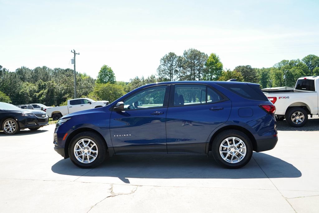 Used 2022 Chevrolet Equinox LS AWD/4WD image 24