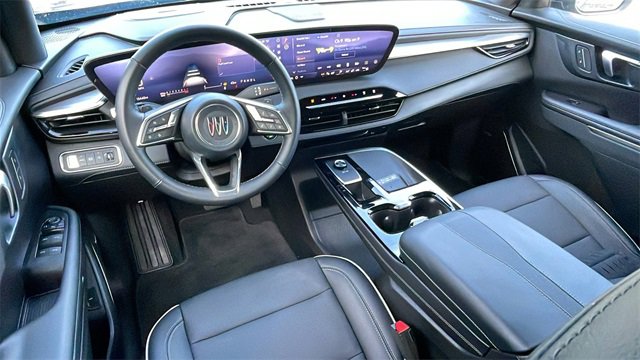 Used 2025 Buick Enclave Preferred image 14