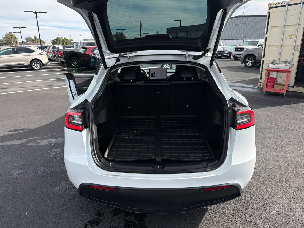 Used 2021 Tesla Model Y Performance AWD/4WD image 22