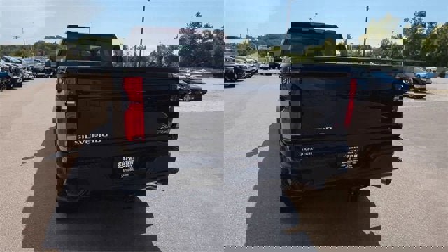 New 2025 Chevrolet Silverado 2500 ZR2 w/ Technology Package image 7