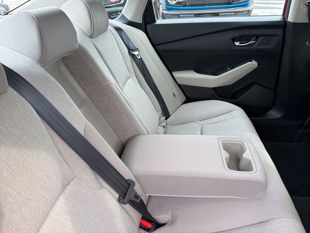 Used 2025 Honda Accord LX image 37