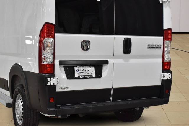 Used 2025 RAM ProMaster 2500 w/ U-Haul Equipment Group FWD image 24