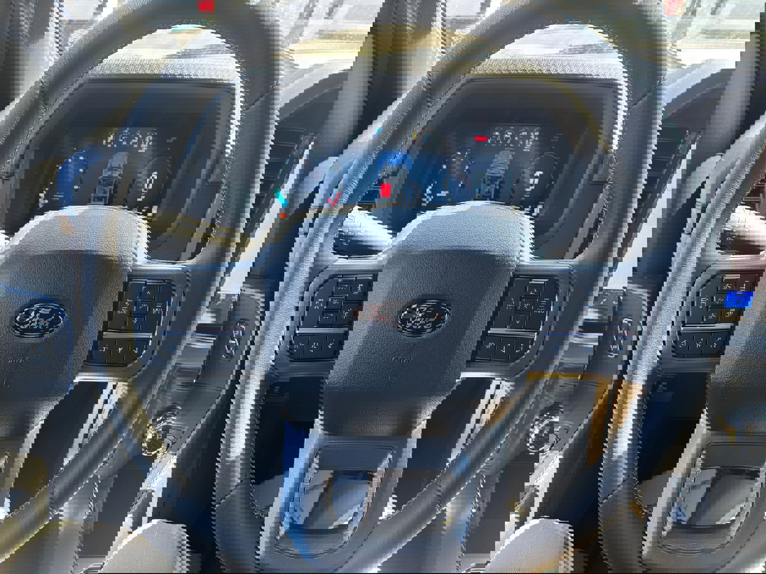 New 2026 Ford F150 XLT w/ Equipment Group 302A MID image 8