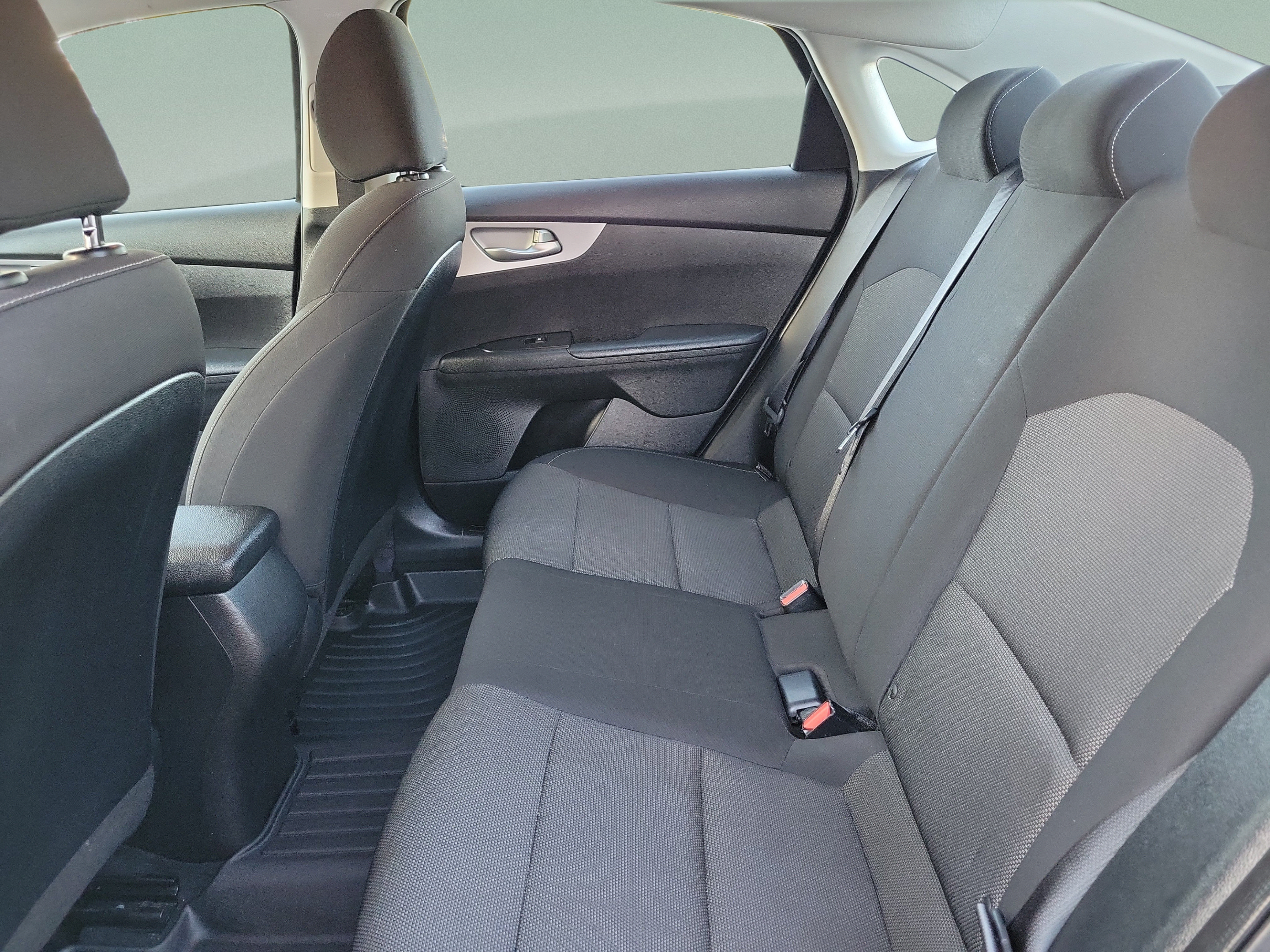 Certified 2024 Kia Forte LXS FWD image 7