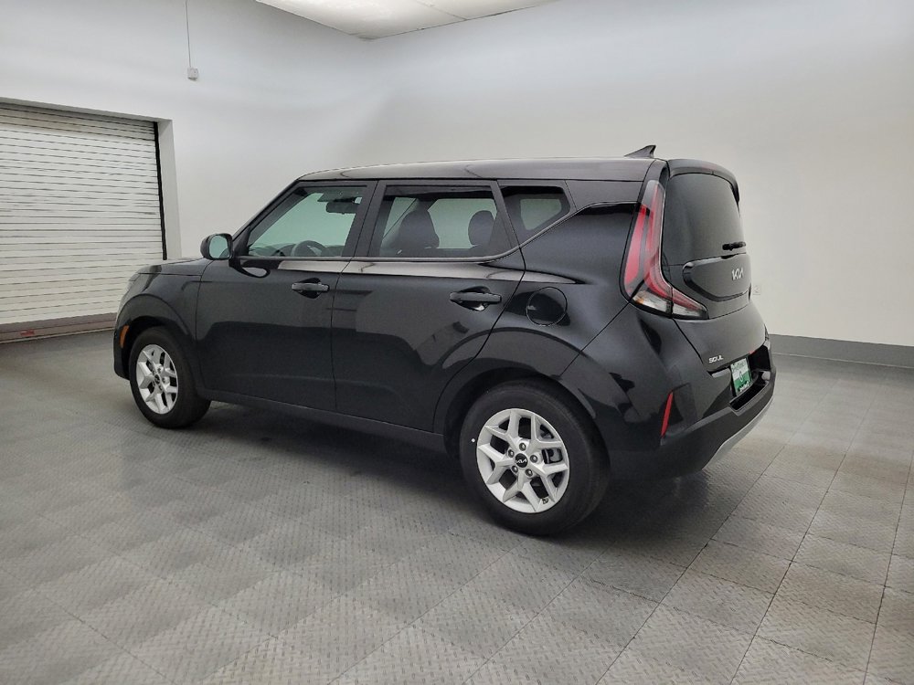 Used 2025 Kia Soul S image 3