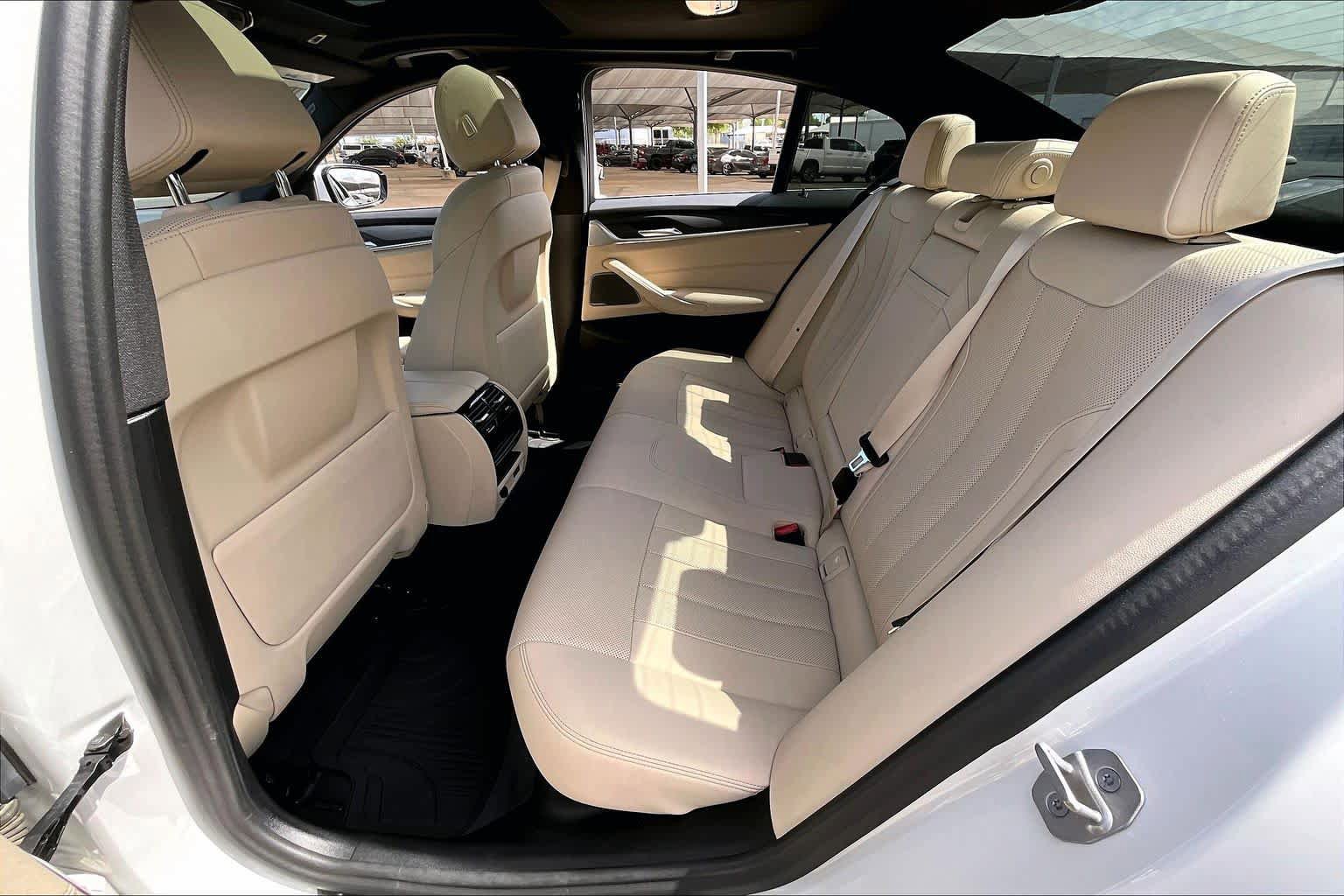 Used 2023 BMW 530i xDrive w/ Premium Package AWD/4WD image 20