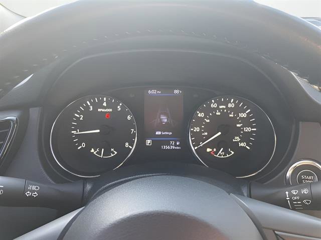 Used 2020 Nissan Rogue SV w/ Sun & Sound Touring Package image 14
