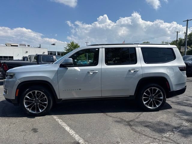 Used 2022 Jeep Wagoneer Series III w/ Premium Group I AWD/4WD image 18
