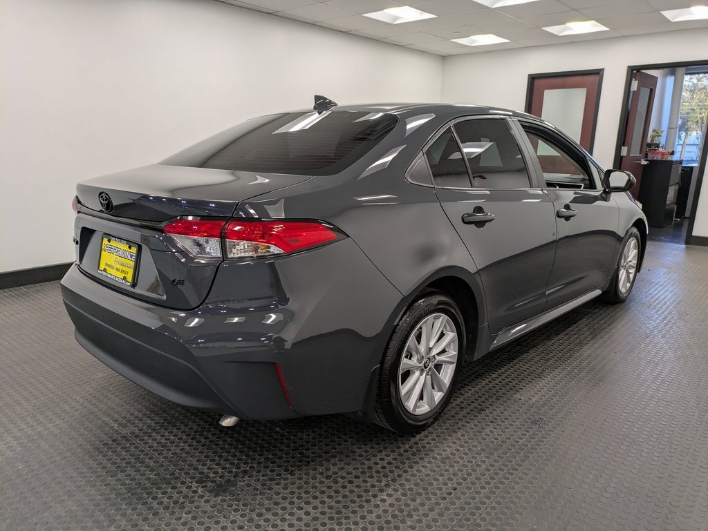 Used 2024 Toyota Corolla LE image 4