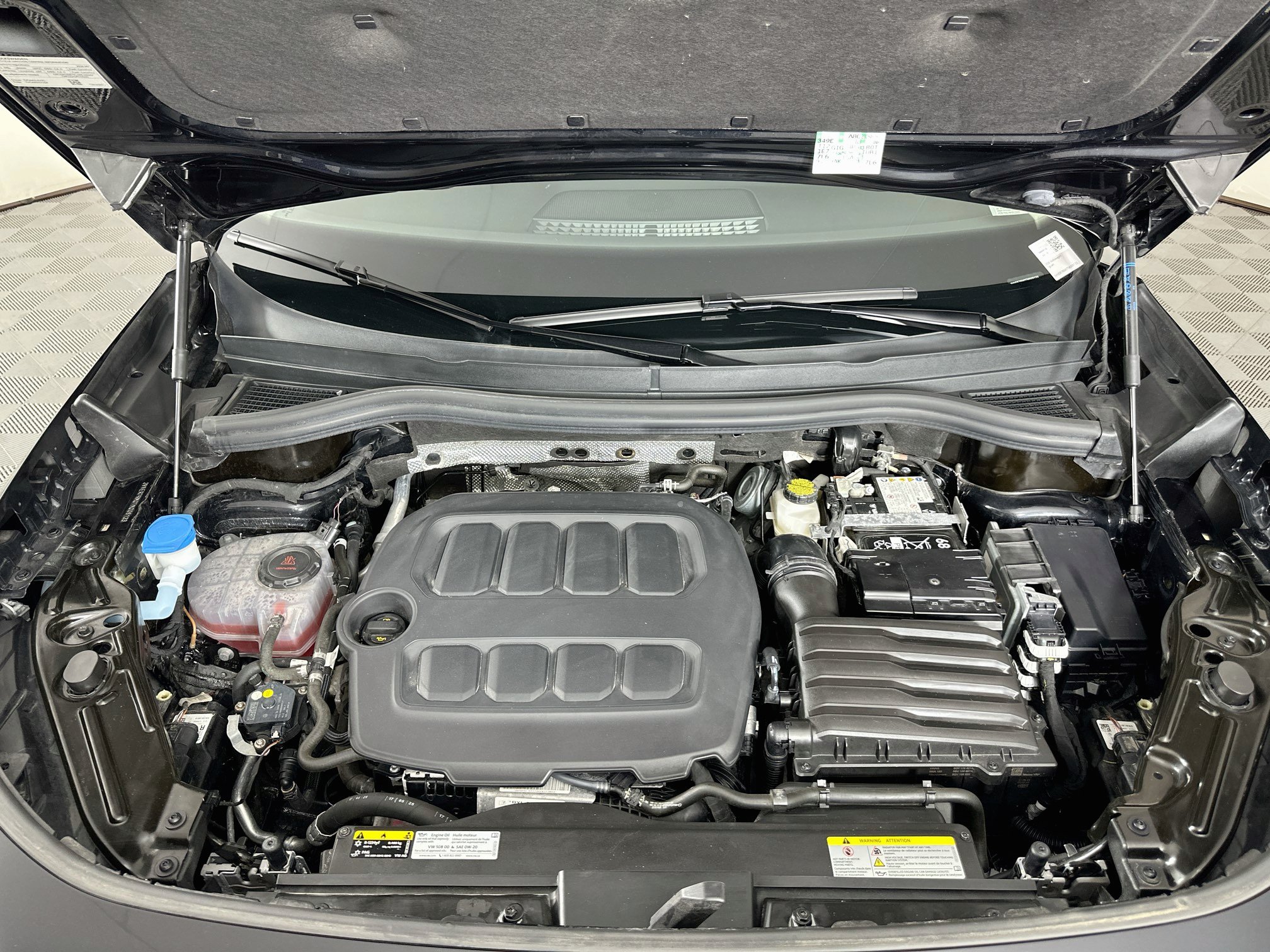 Used 2026 Volkswagen Tiguan SE AWD/4WD image 33