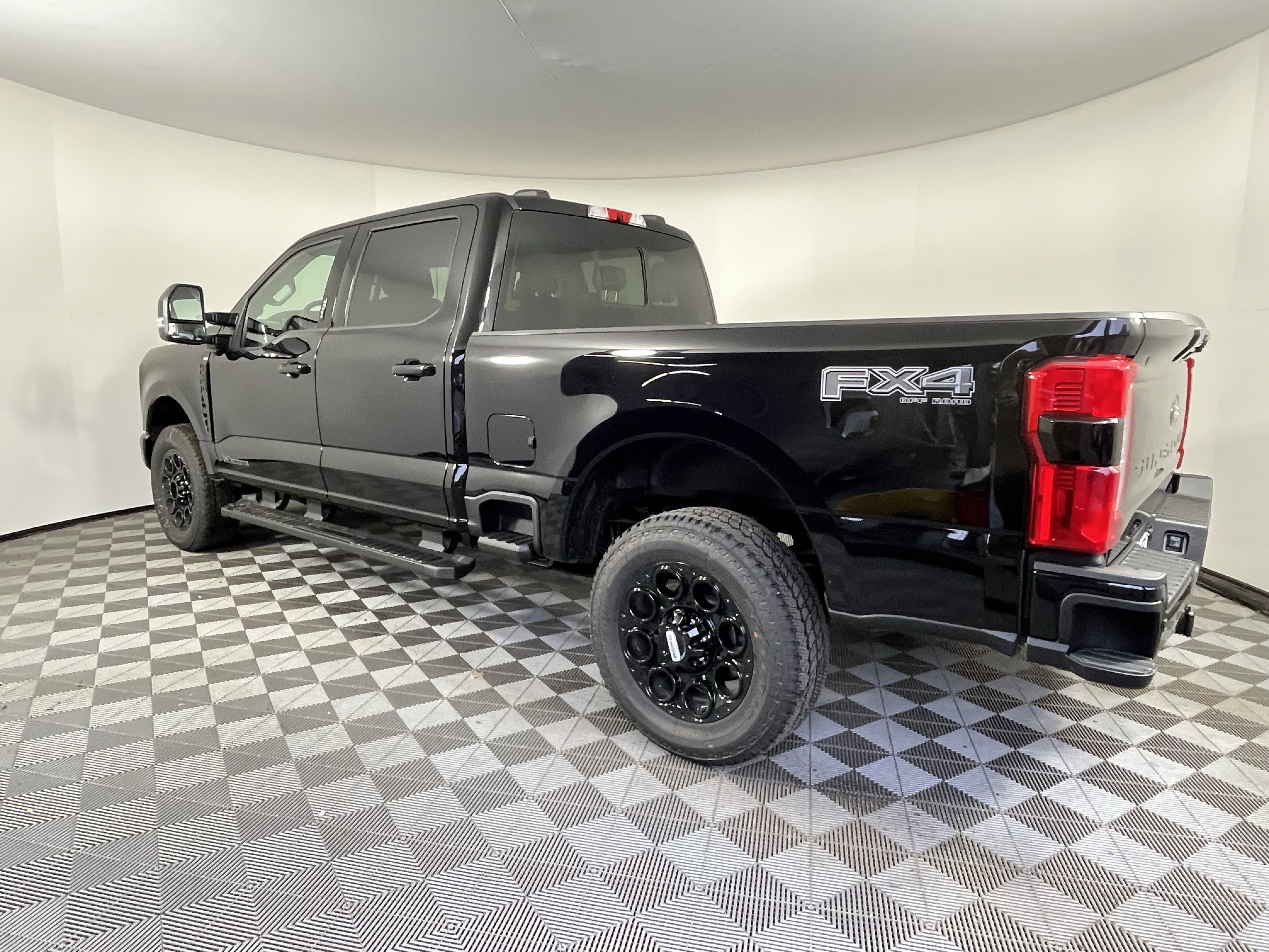 New 2026 Ford F250 XLT w/ XLT Premium Package image 3