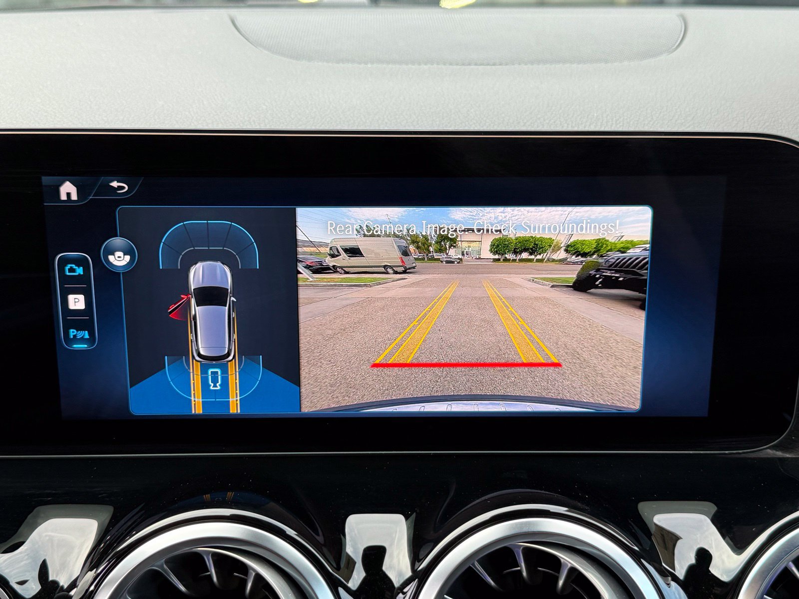 Used 2025 Mercedes-Benz GLA 250 image 36