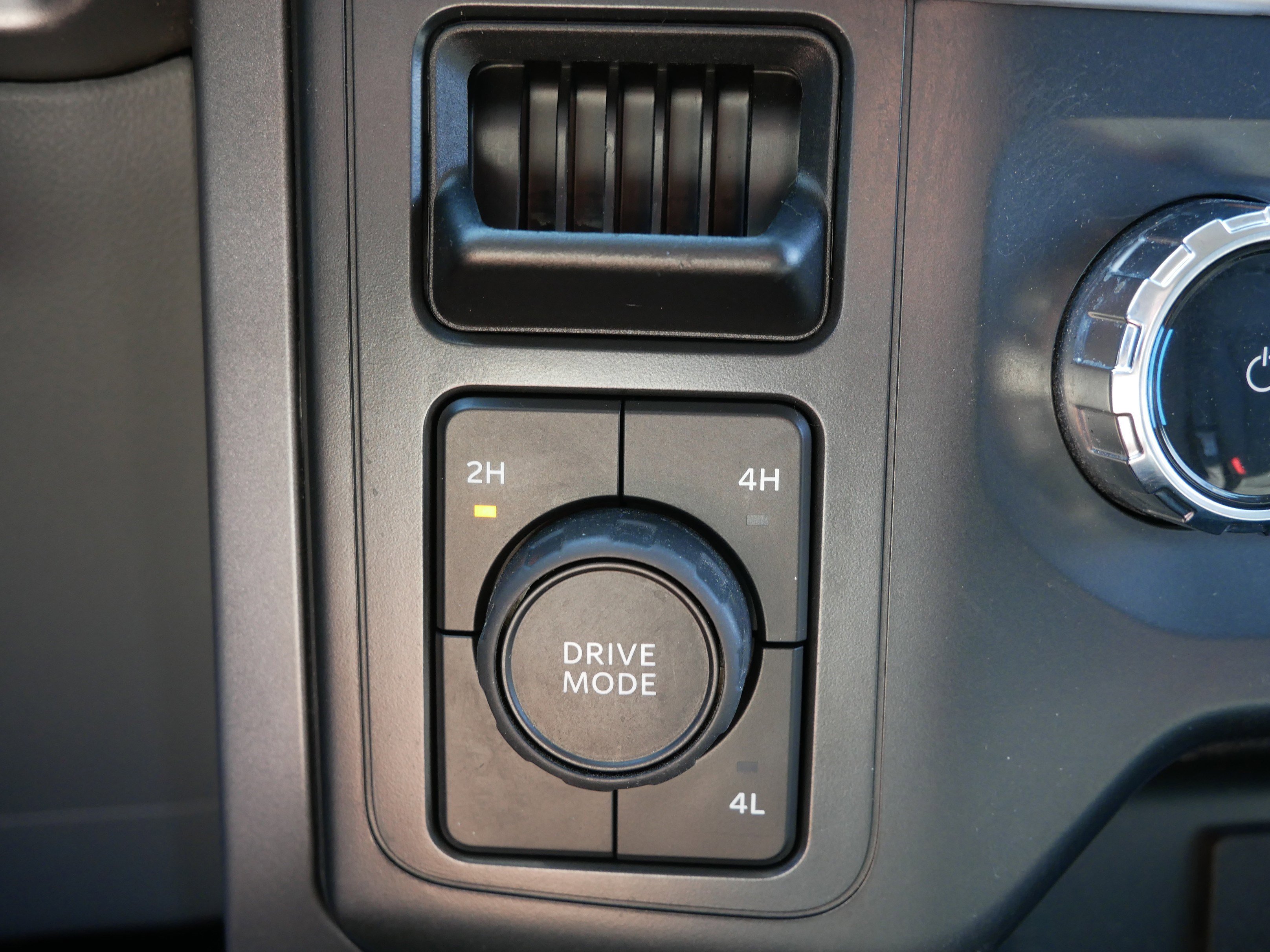 Used 2022 Ford F150 XLT w/ Equipment Group 301A Mid image 28