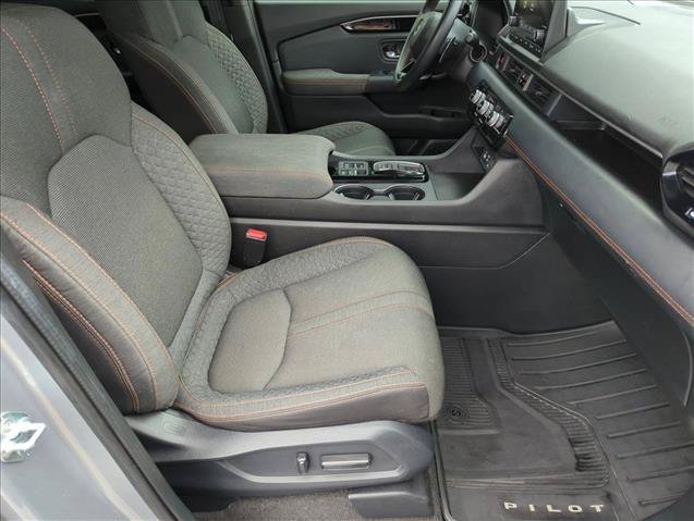 Used 2024 Honda Pilot Sport image 20