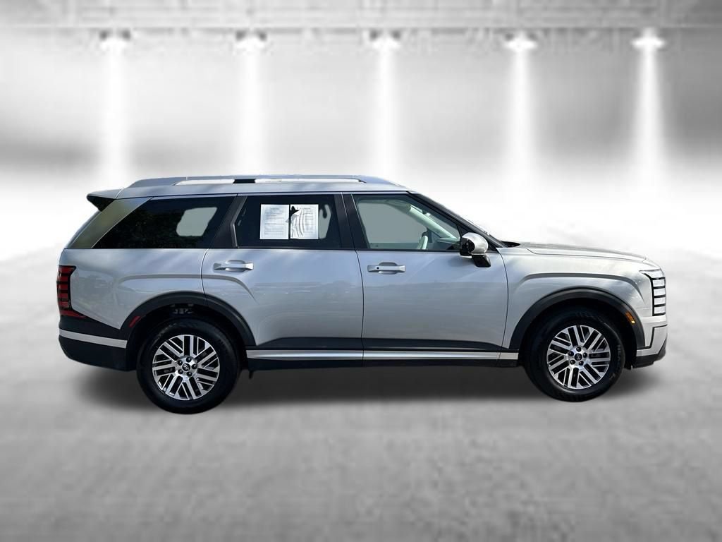 Used 2026 Hyundai Palisade SEL FWD image 4