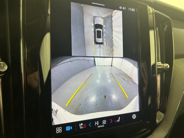 Used 2025 Volvo XC60 B5 Plus image 18