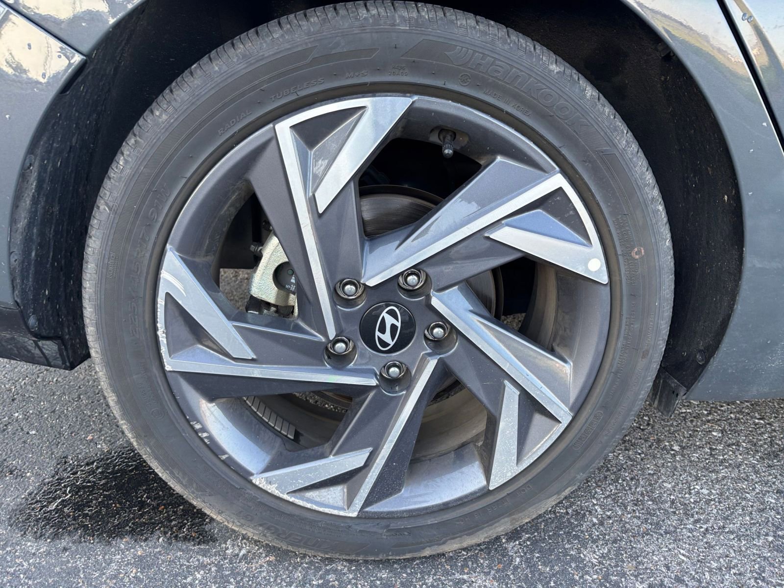 Used 2025 Hyundai Elantra SEL FWD image 30