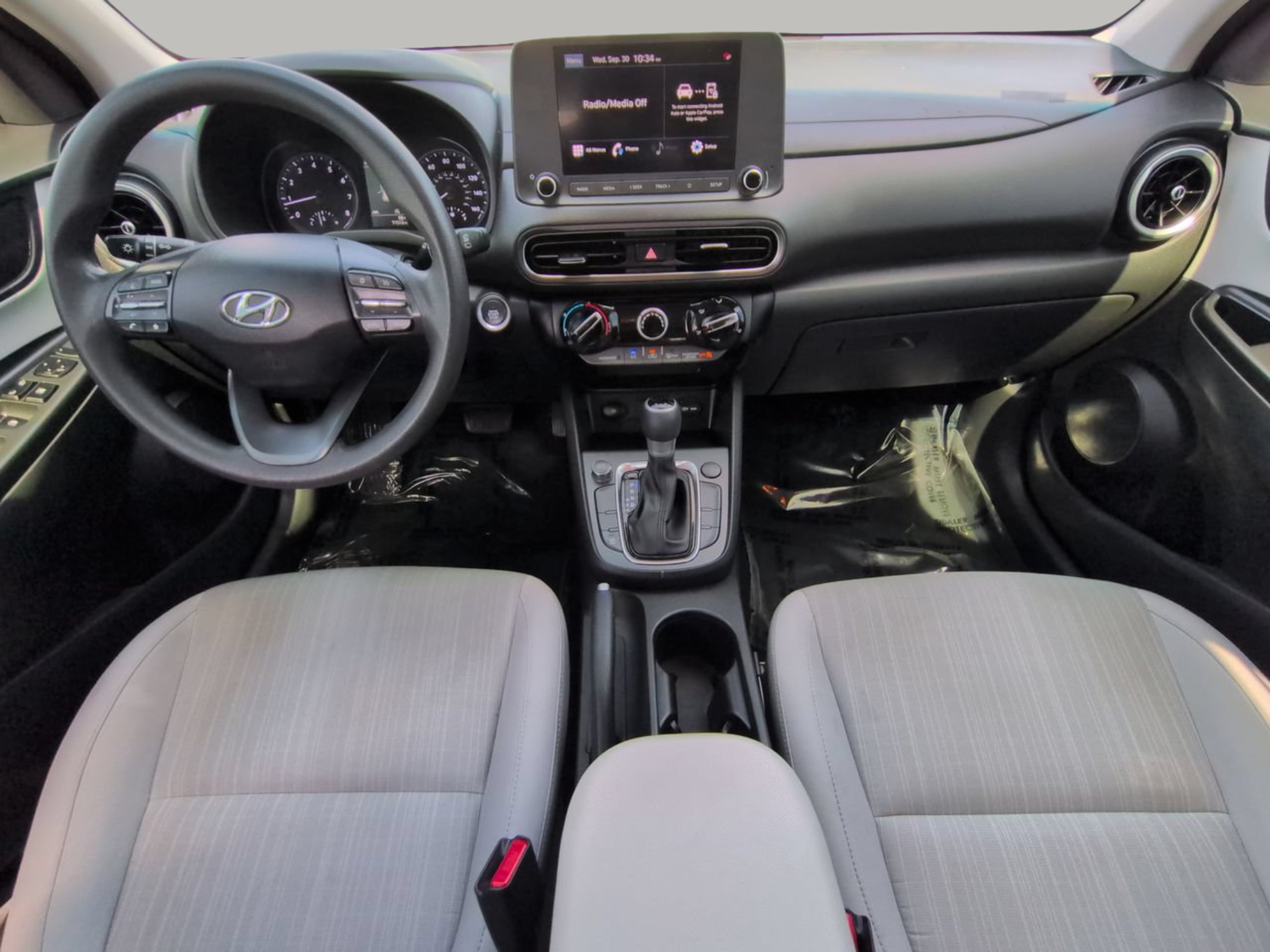 Used 2023 Hyundai Kona SEL FWD image 4
