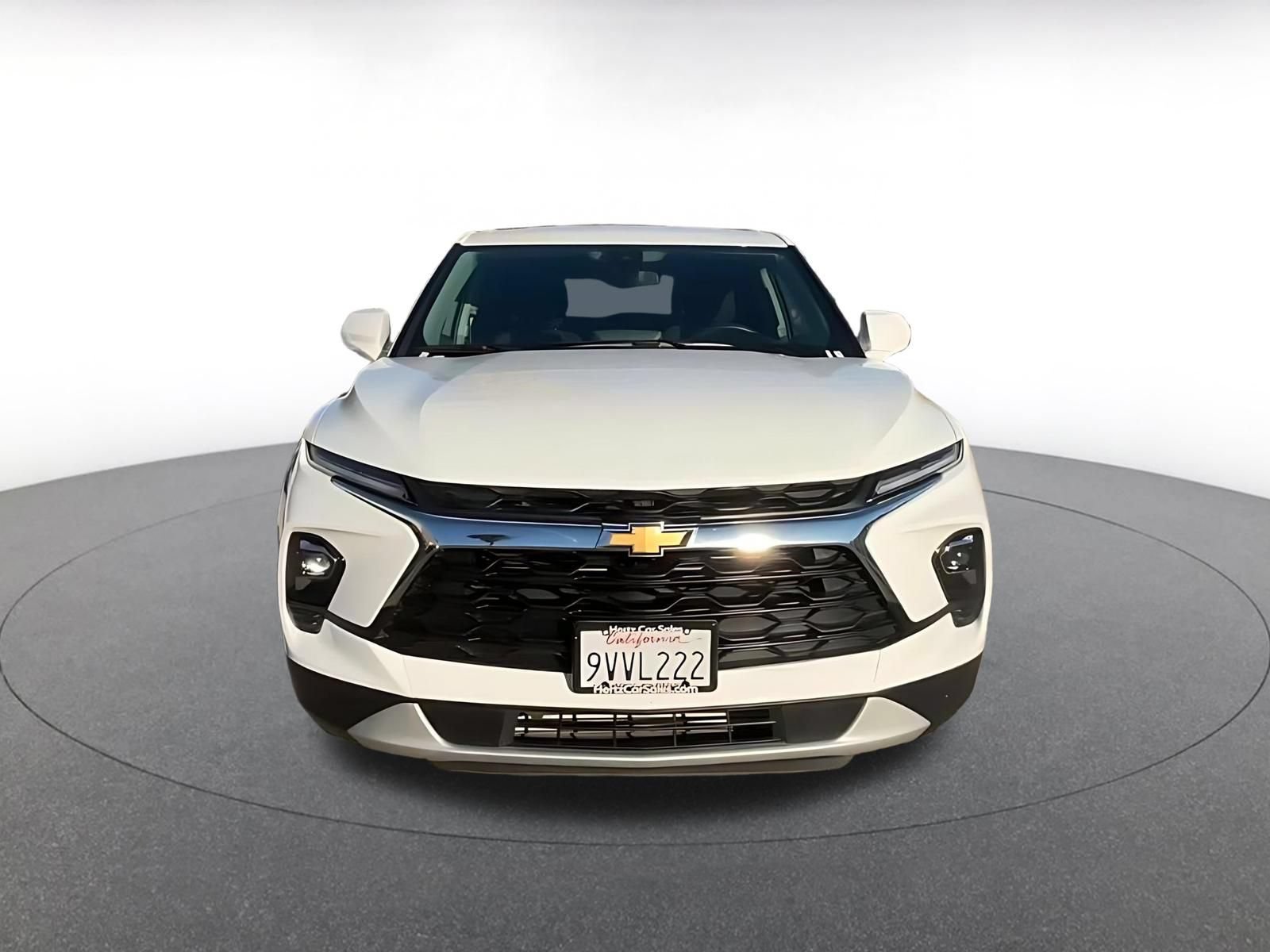 Used 2026 Chevrolet Blazer LT FWD image 4