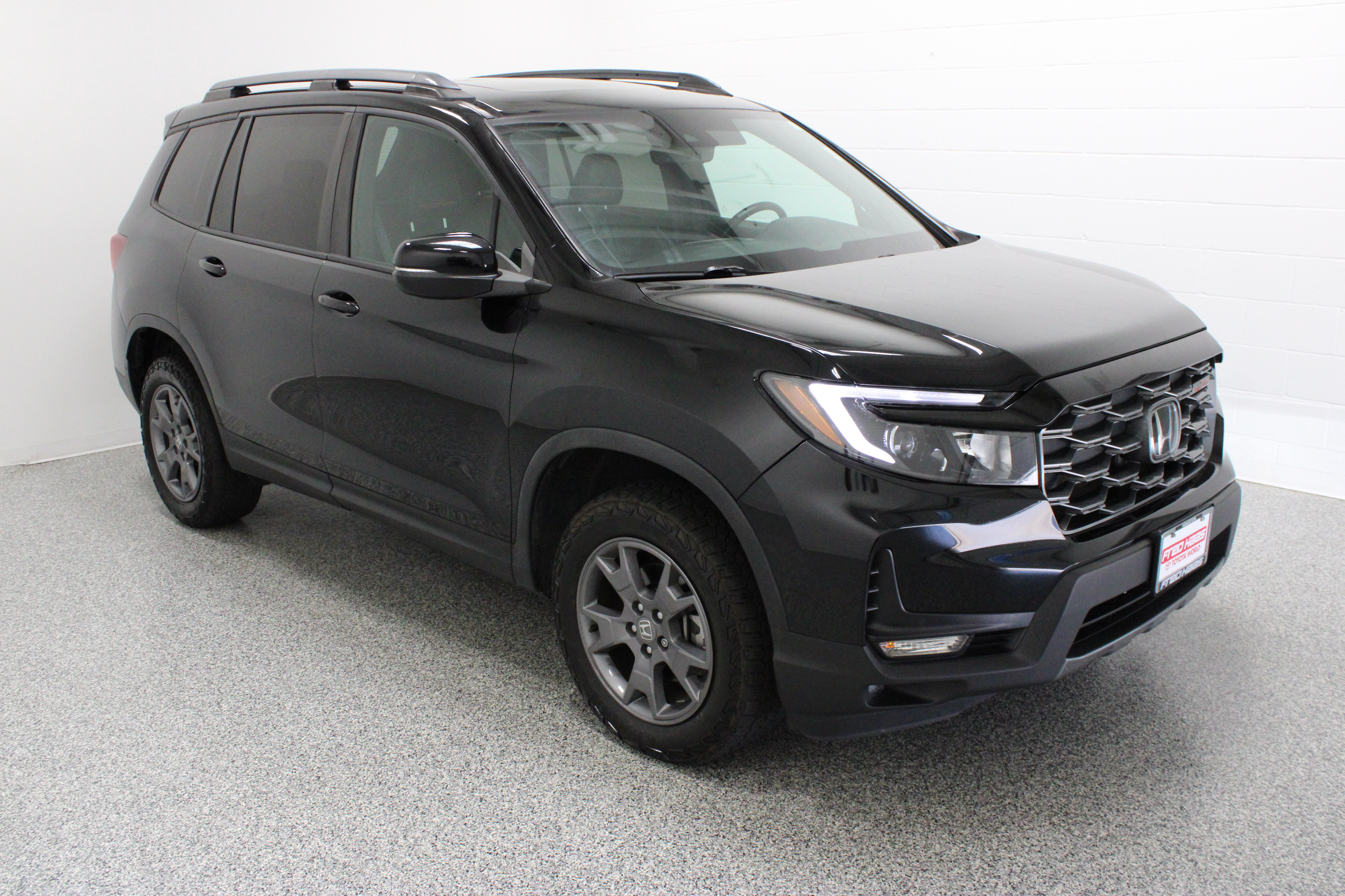 Used 2024 Honda Passport TrailSport image 4