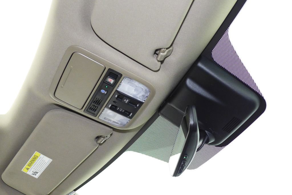 Used 2019 Honda Odyssey Elite image 17