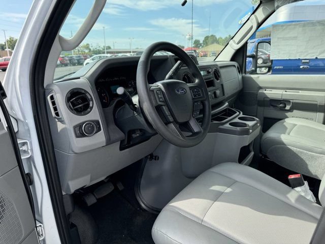 New 2025 Ford E-450 and Econoline 450 Super Duty w/ Power Equipment Group RWD image 13
