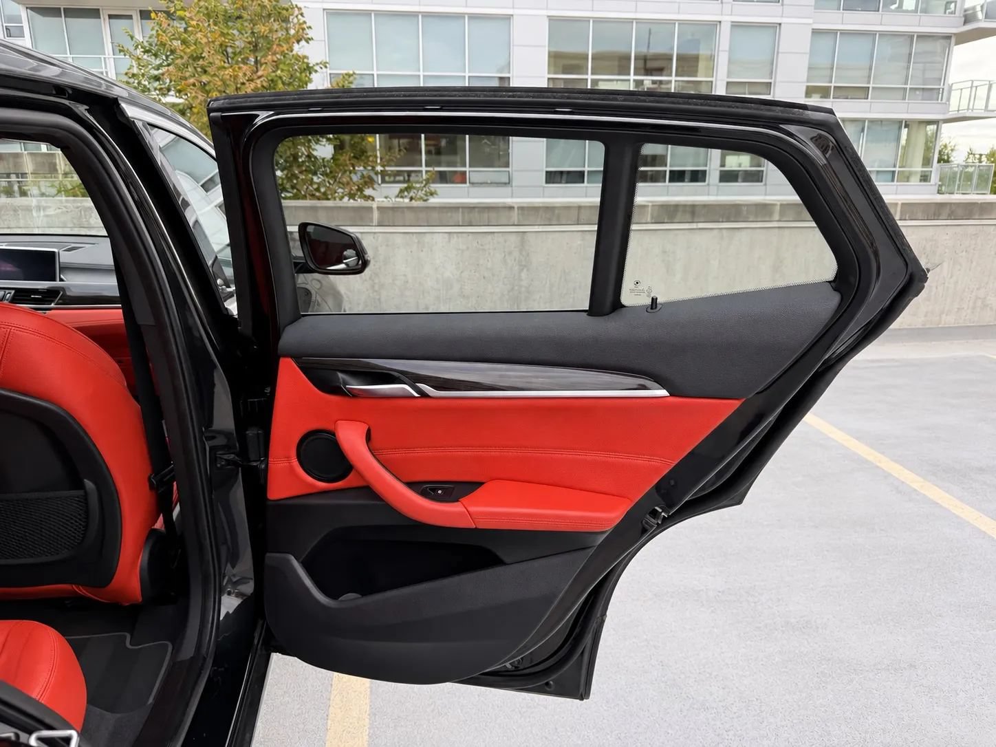 Used 2018 BMW X2 xDrive28i w/ Premium Package AWD/4WD image 19