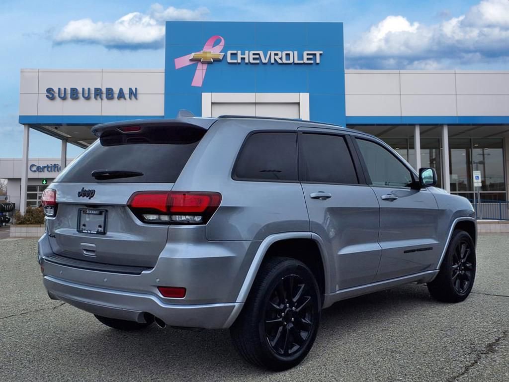 Used 2020 Jeep Grand Cherokee Altitude image 5