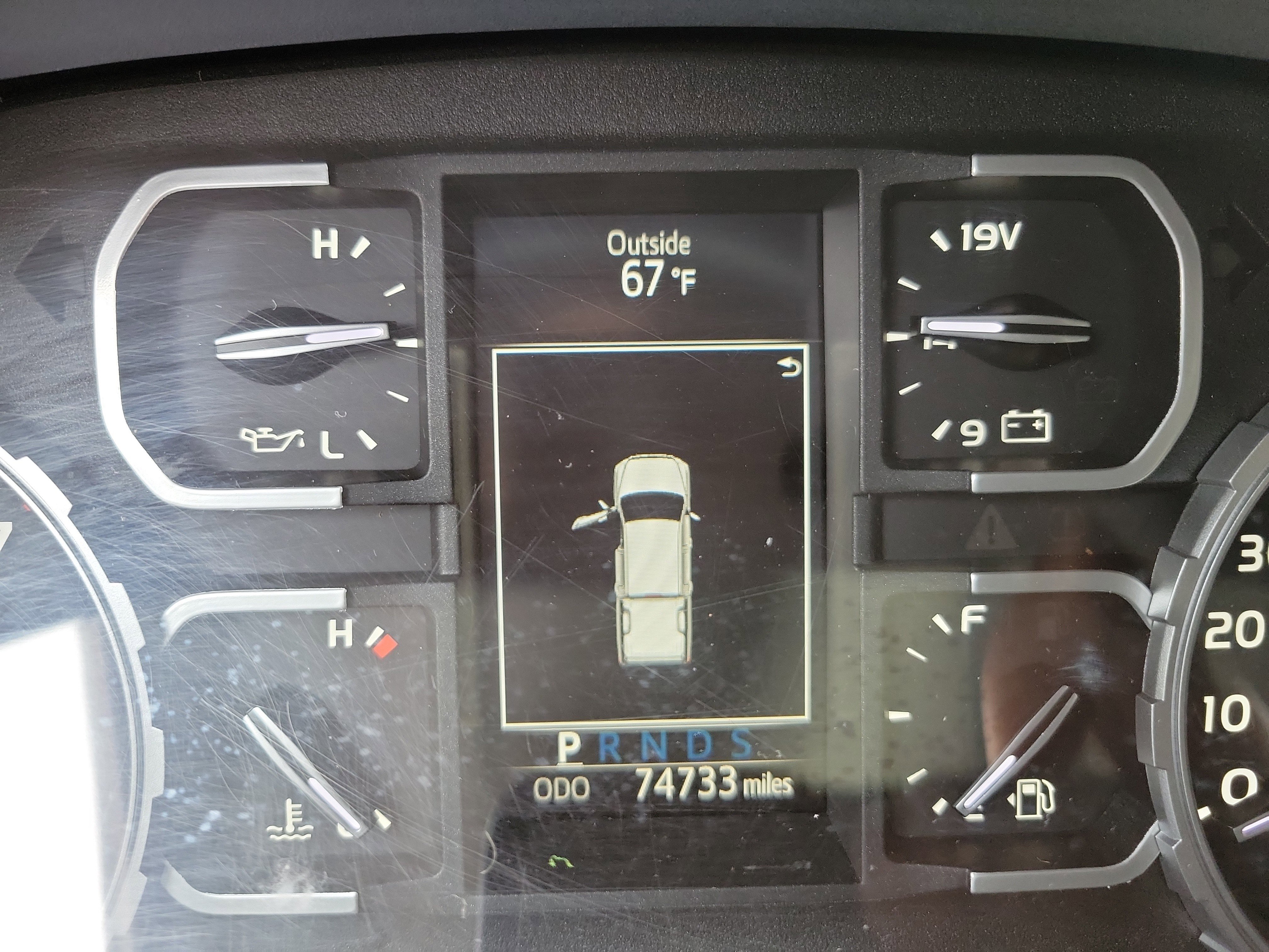 Used 2021 Toyota Tundra SR5 w/ SR5 Leather Package image 17