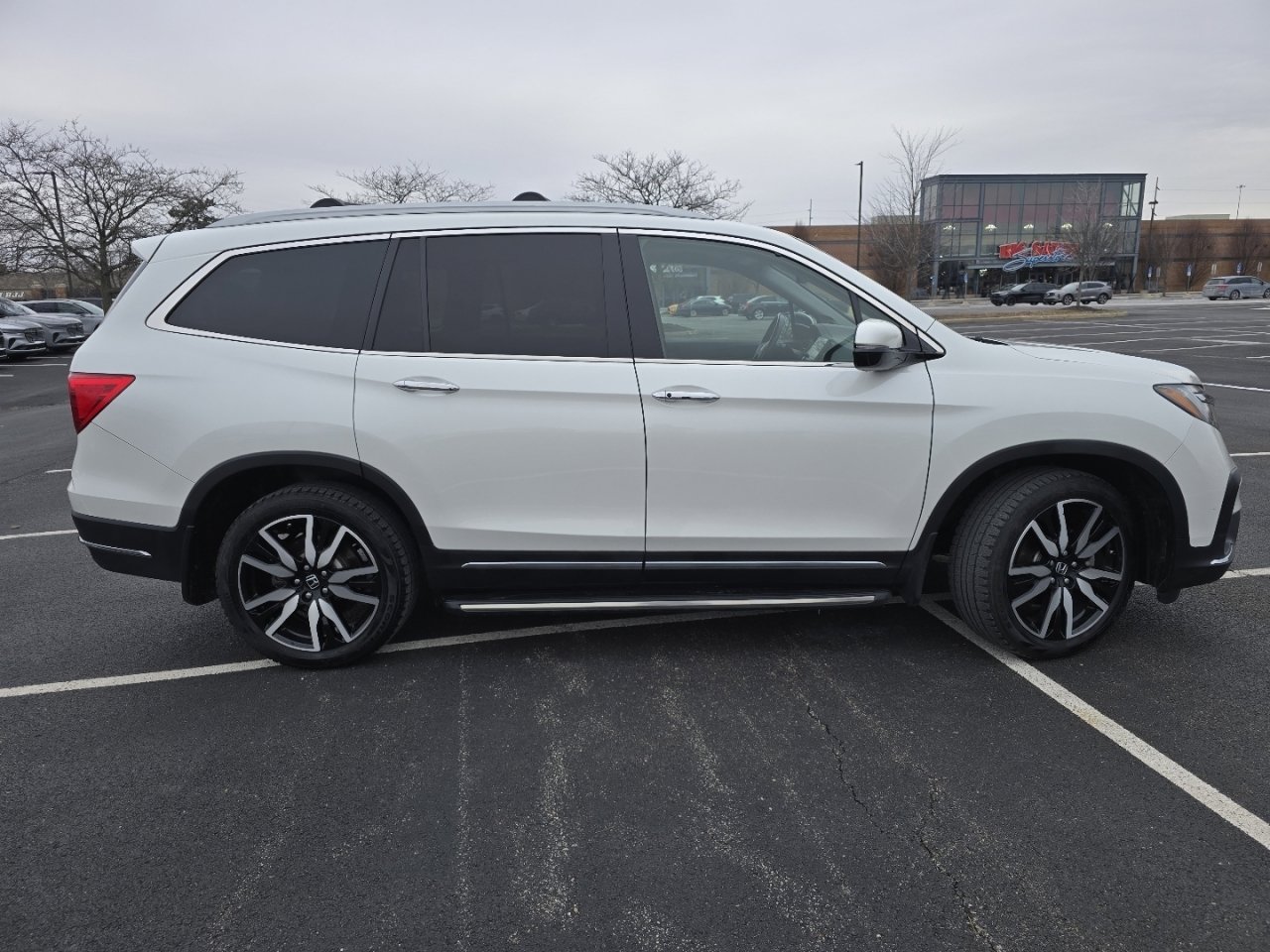Certified 2020 Honda Pilot Touring image 23
