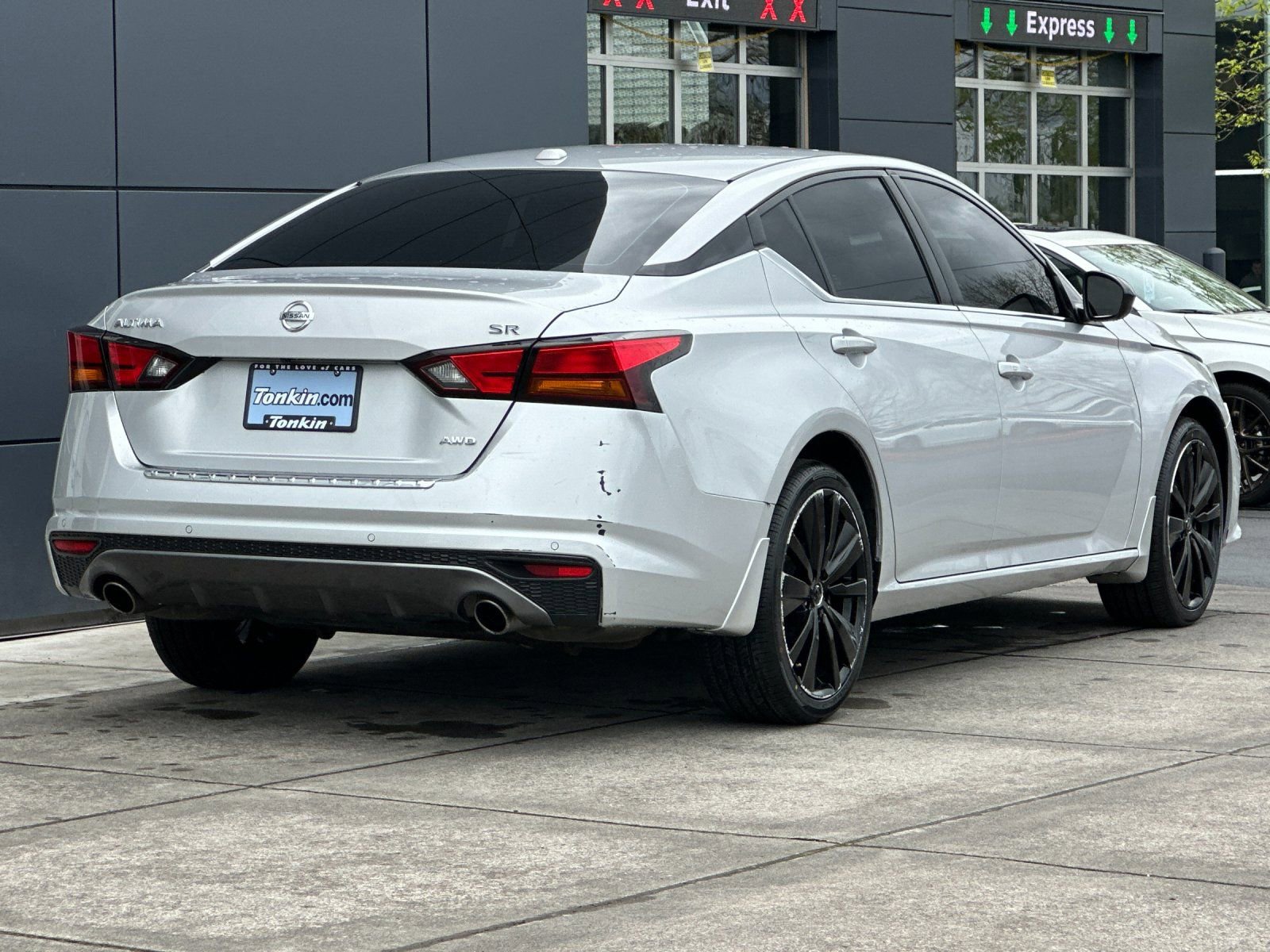 Used 2020 Nissan Altima 2.5 SR AWD/4WD image 3