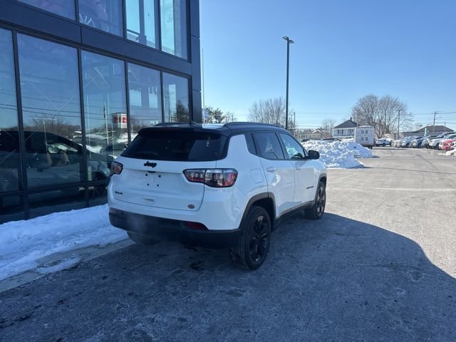 Used 2021 Jeep Compass Latitude image 3