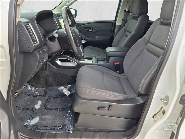 Used 2022 Nissan Frontier SV w/ Technology Package AWD/4WD image 16