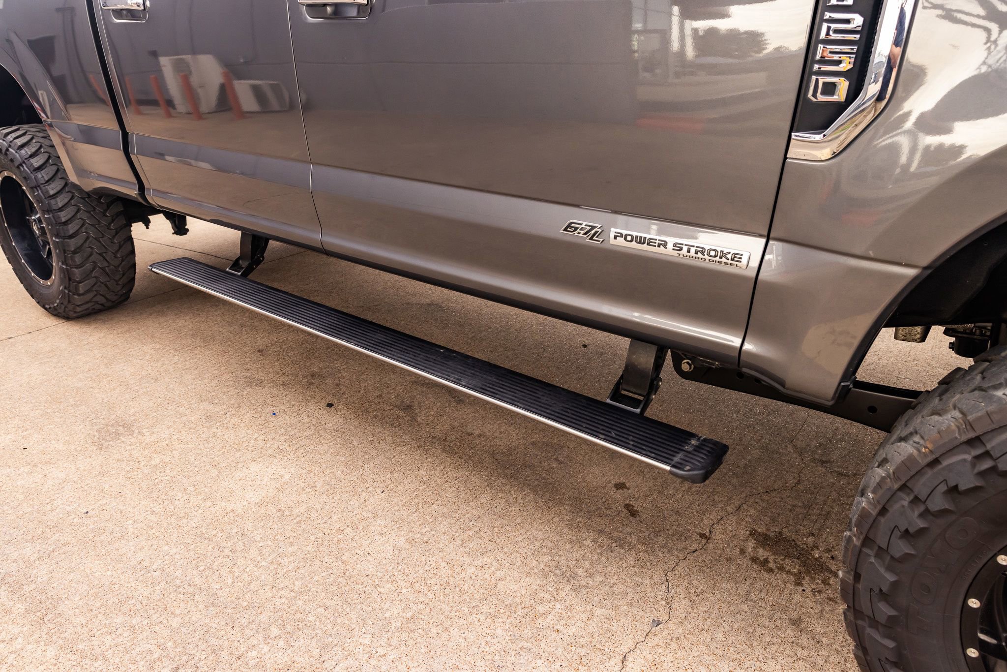 Used 2021 Ford F250 Platinum w/ FX4 Off-Road Package AWD/4WD image 12