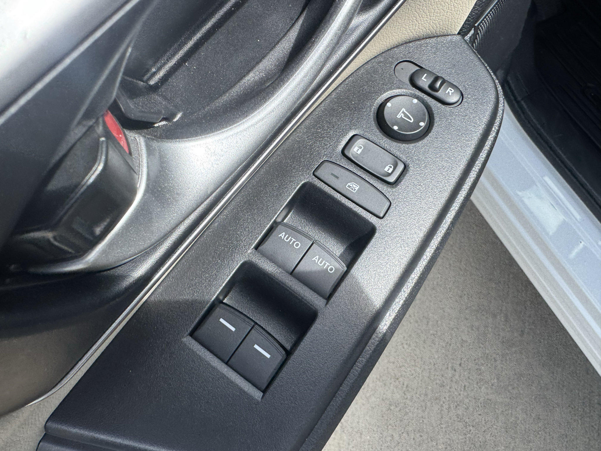 Used 2021 Honda CR-V Touring image 12
