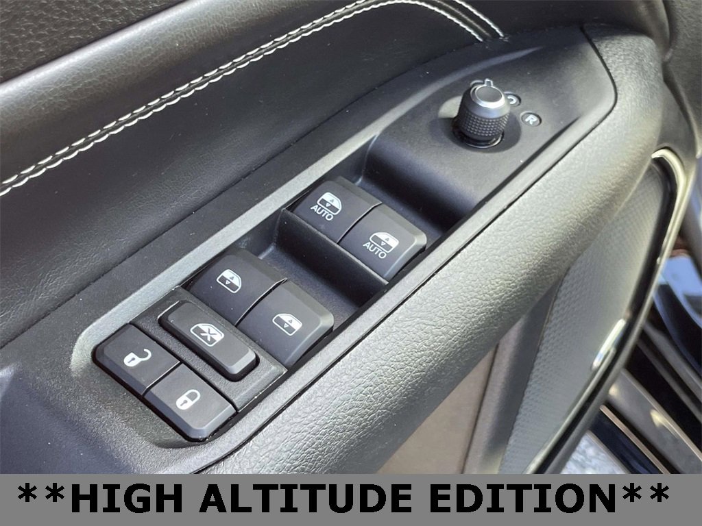 Used 2022 Jeep Compass High Altitude image 17