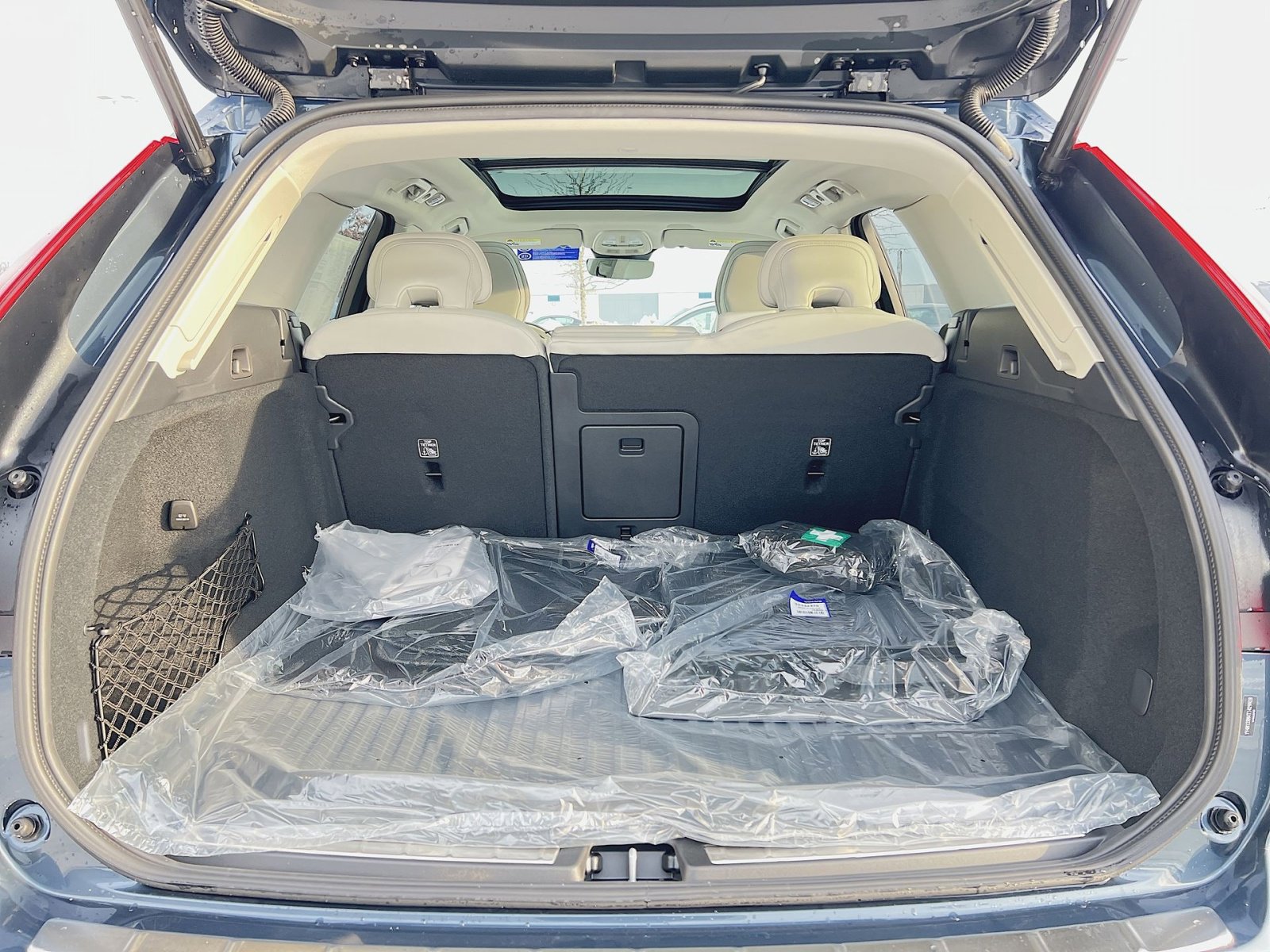 New 2026 Volvo XC60 B5 Ultra w/ Protection Package Premier AWD/4WD image 26