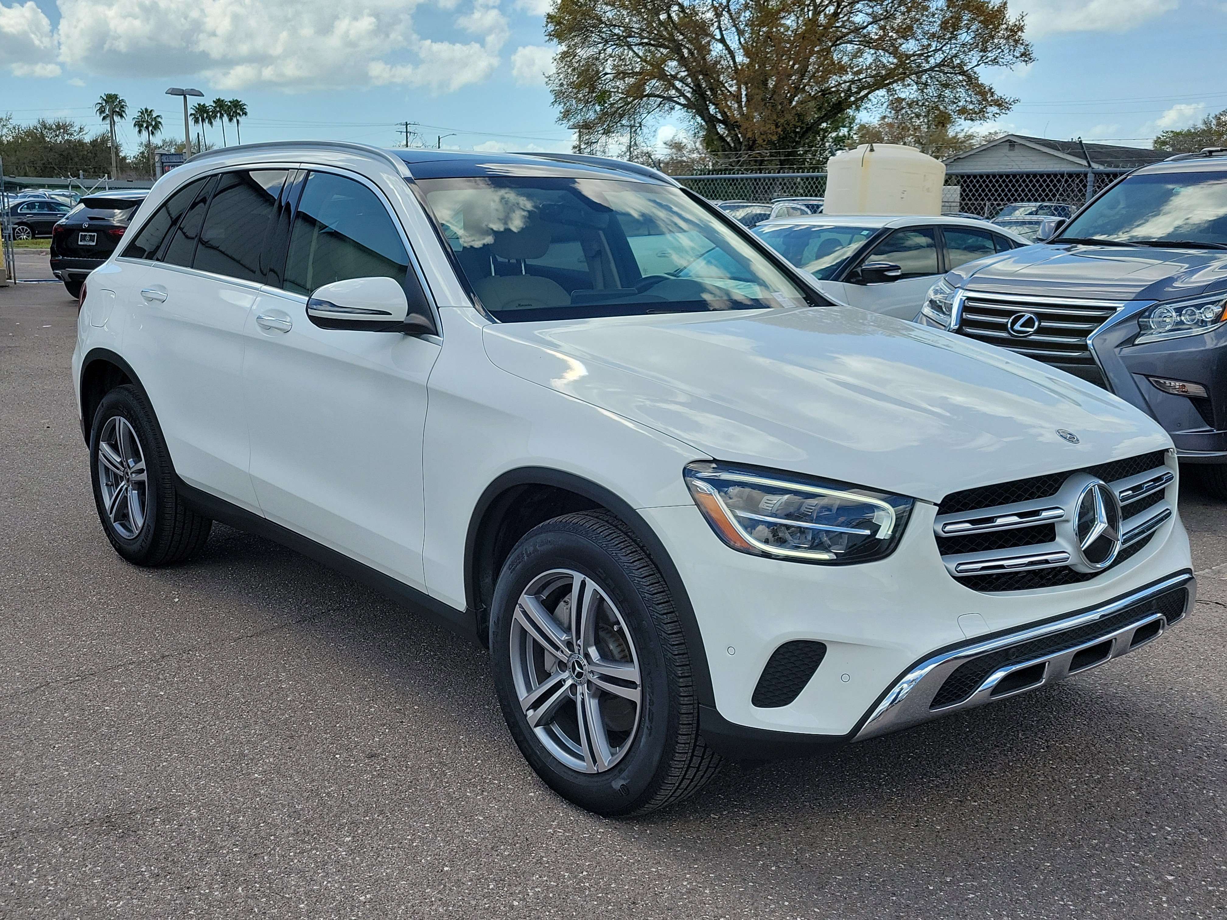 Certified 2021 Mercedes-Benz GLC 300 image 2