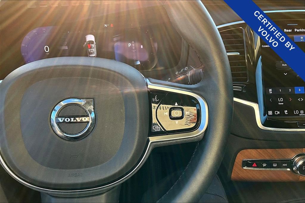 Used 2023 Volvo XC90 B5 Plus image 28