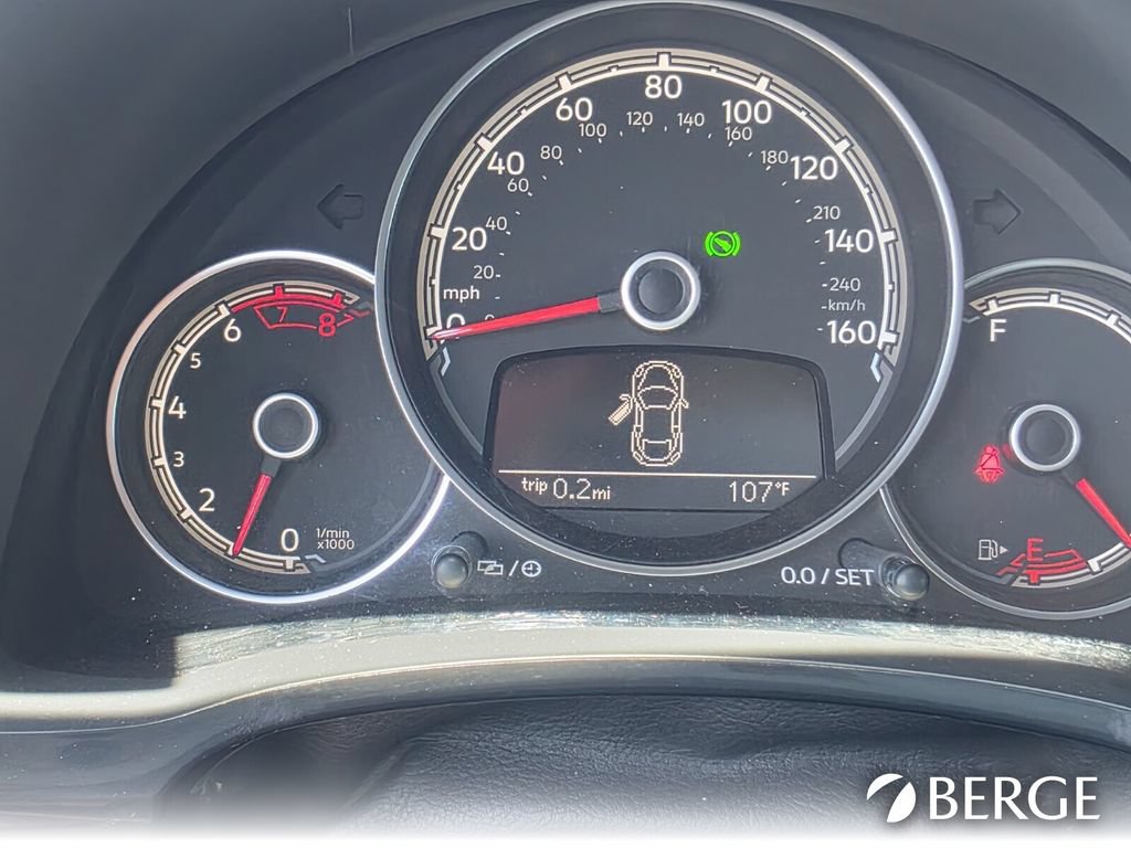 Used 2018 Volkswagen Beetle 2.0T S FWD image 21