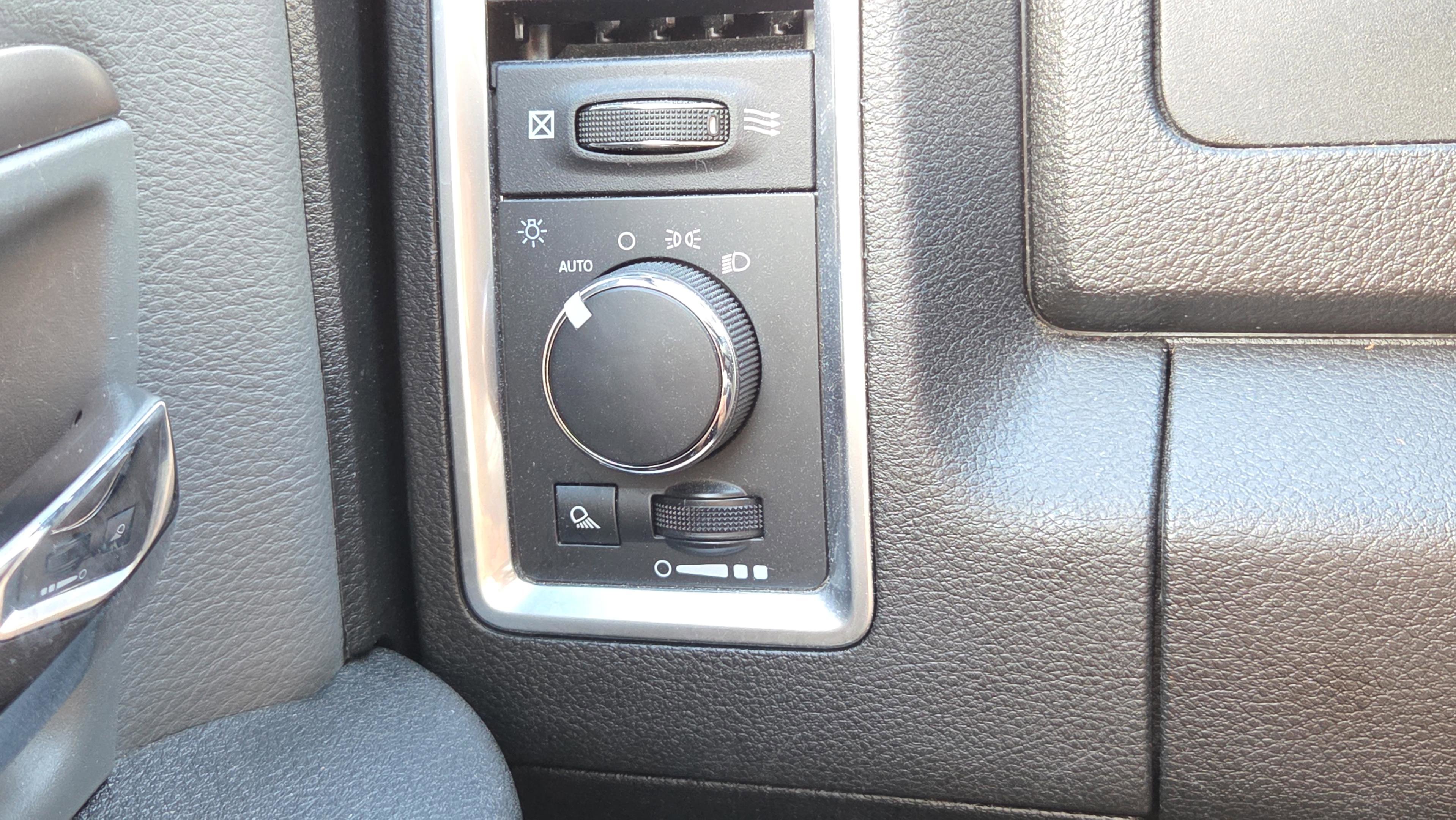 Used 2024 RAM 1500 Classic SLT RWD image 22