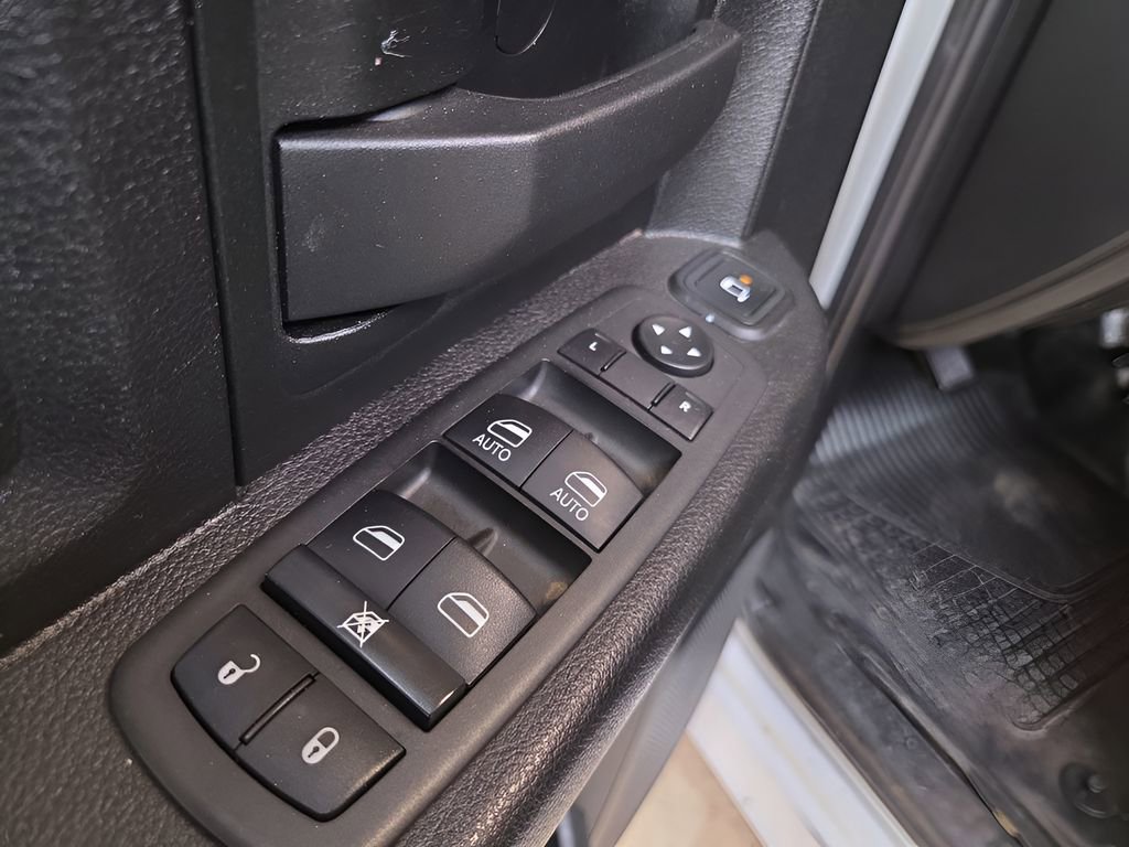 Used 2023 RAM 3500 Tradesman AWD/4WD image 11