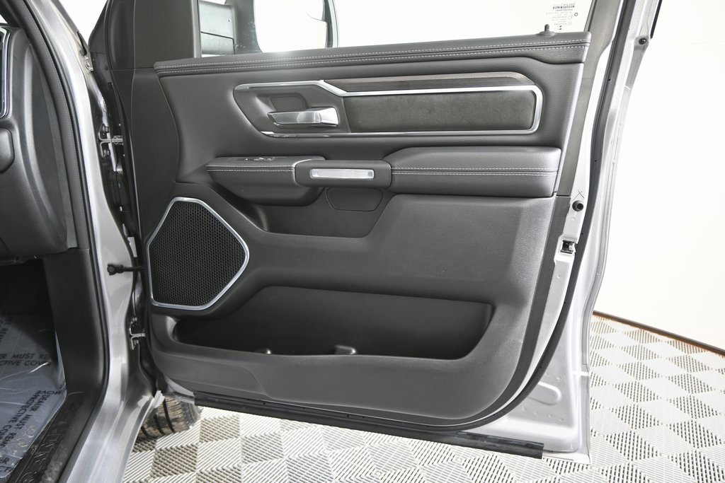 Used 2025 RAM 1500 Laramie w/ Sport Appearance Package image 13