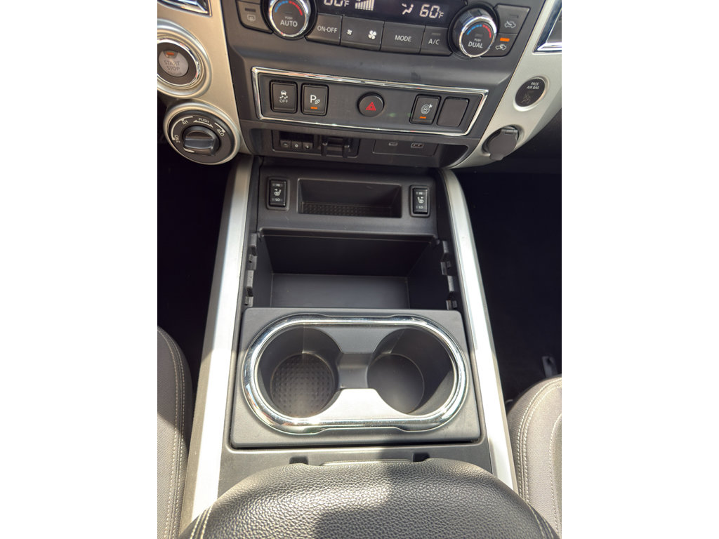 Used 2020 Nissan Titan SV w/ SV Convenience Package AWD/4WD image 23