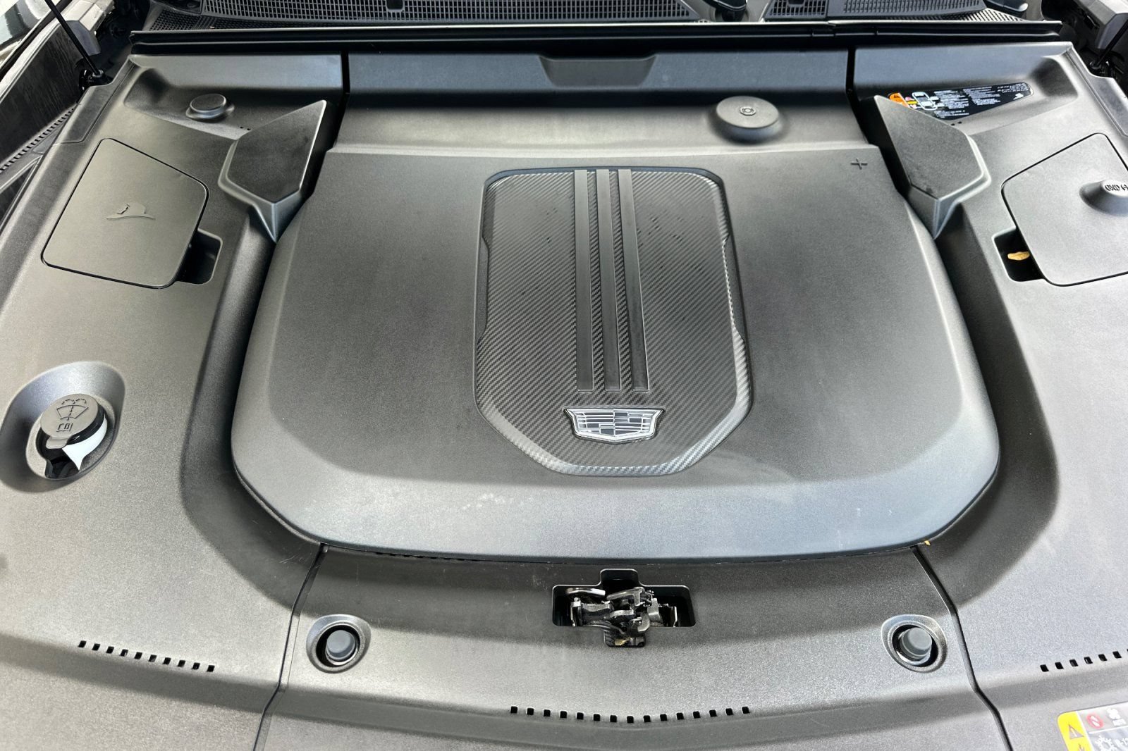 Certified 2024 Cadillac Lyriq Sport AWD/4WD image 25