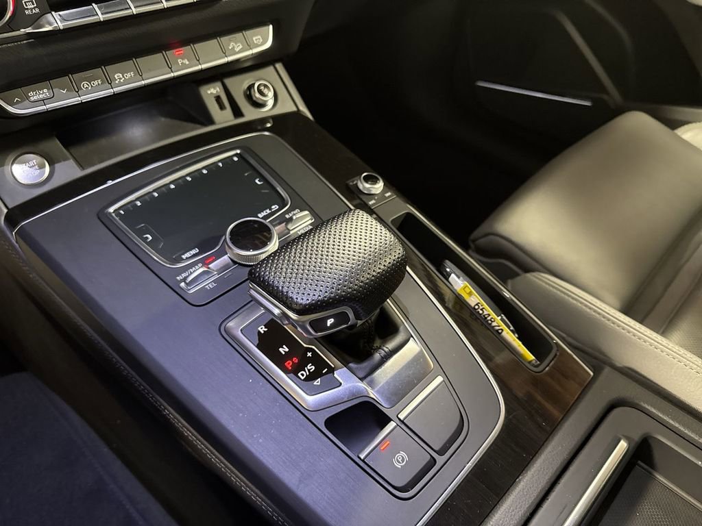 Used 2018 Audi Q5 Prestige w/ Prestige Package image 28
