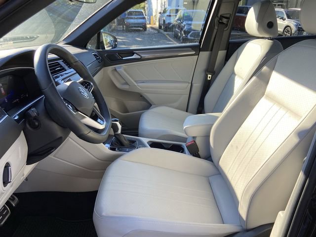 Used 2024 Volkswagen Tiguan SE R-Line image 22