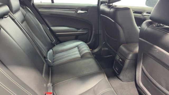 Used 2019 Chrysler 300 S image 15