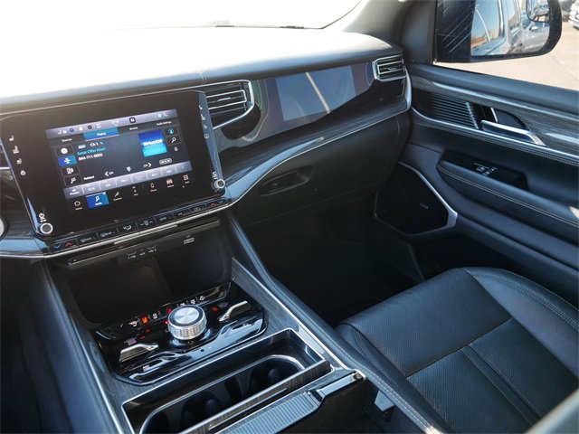 Used 2022 Jeep Wagoneer Series III w/ Premium Group I image 23