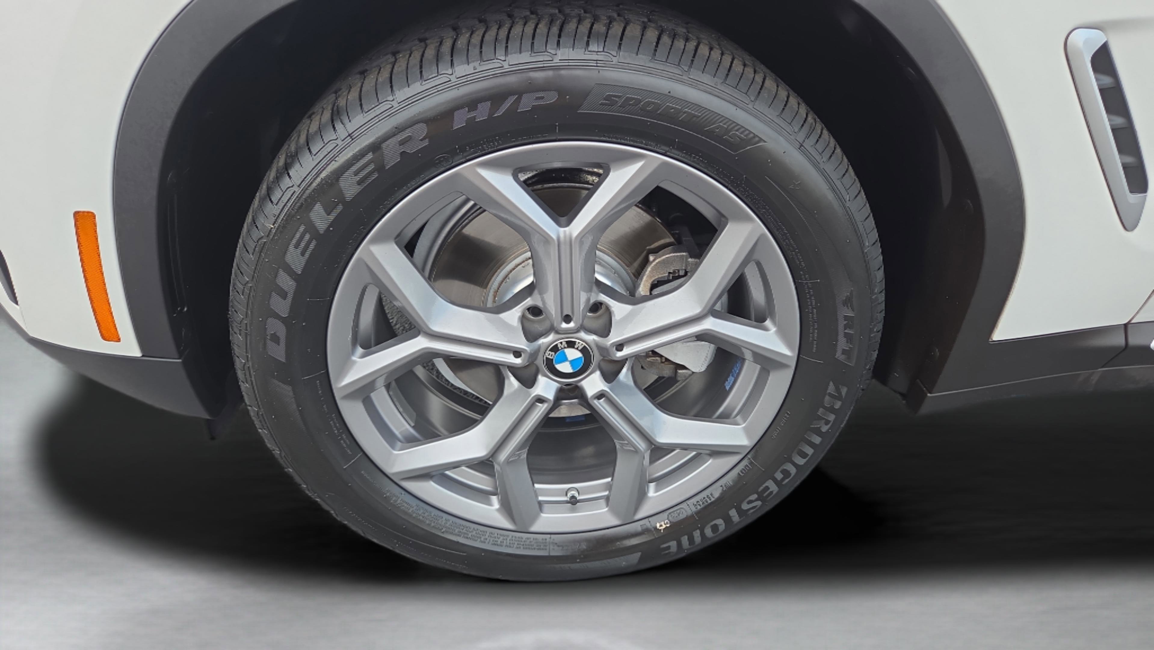 Used 2024 BMW X3 sDrive30i w/ Convenience Package RWD image 41